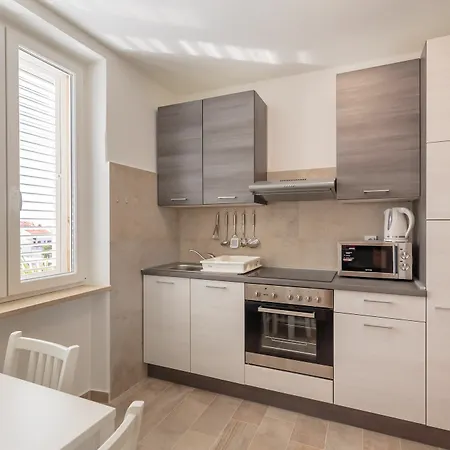 Ivana Apartment *